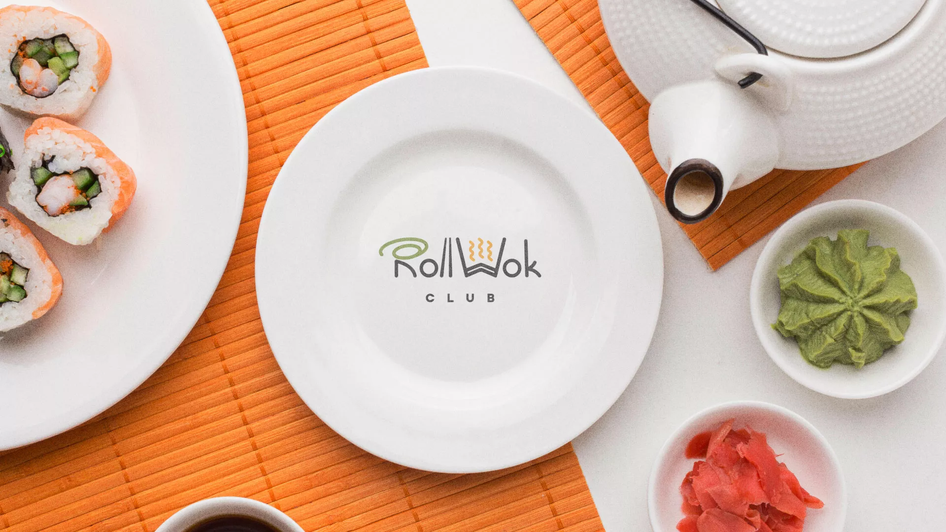 Разработка логотипа и фирменного стиля в Верхней Салде для суши-бара «Roll Wok Club» Разработка логотипа и фирменного стиля в Верхней Салде для суши-бара «Roll Wok Club»